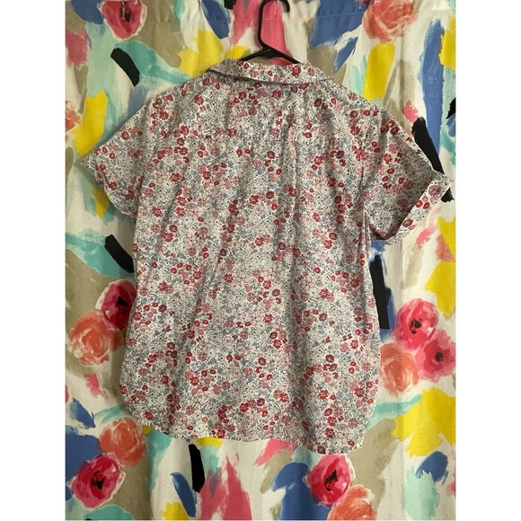 Floral short sleeve button down - Picture 2 of 3